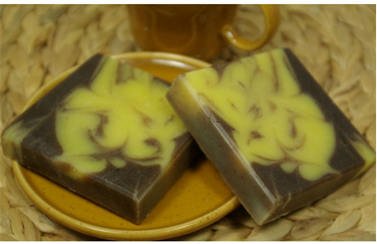 glycerin soap with 100% natural oil inside lemon scents ,bath soap